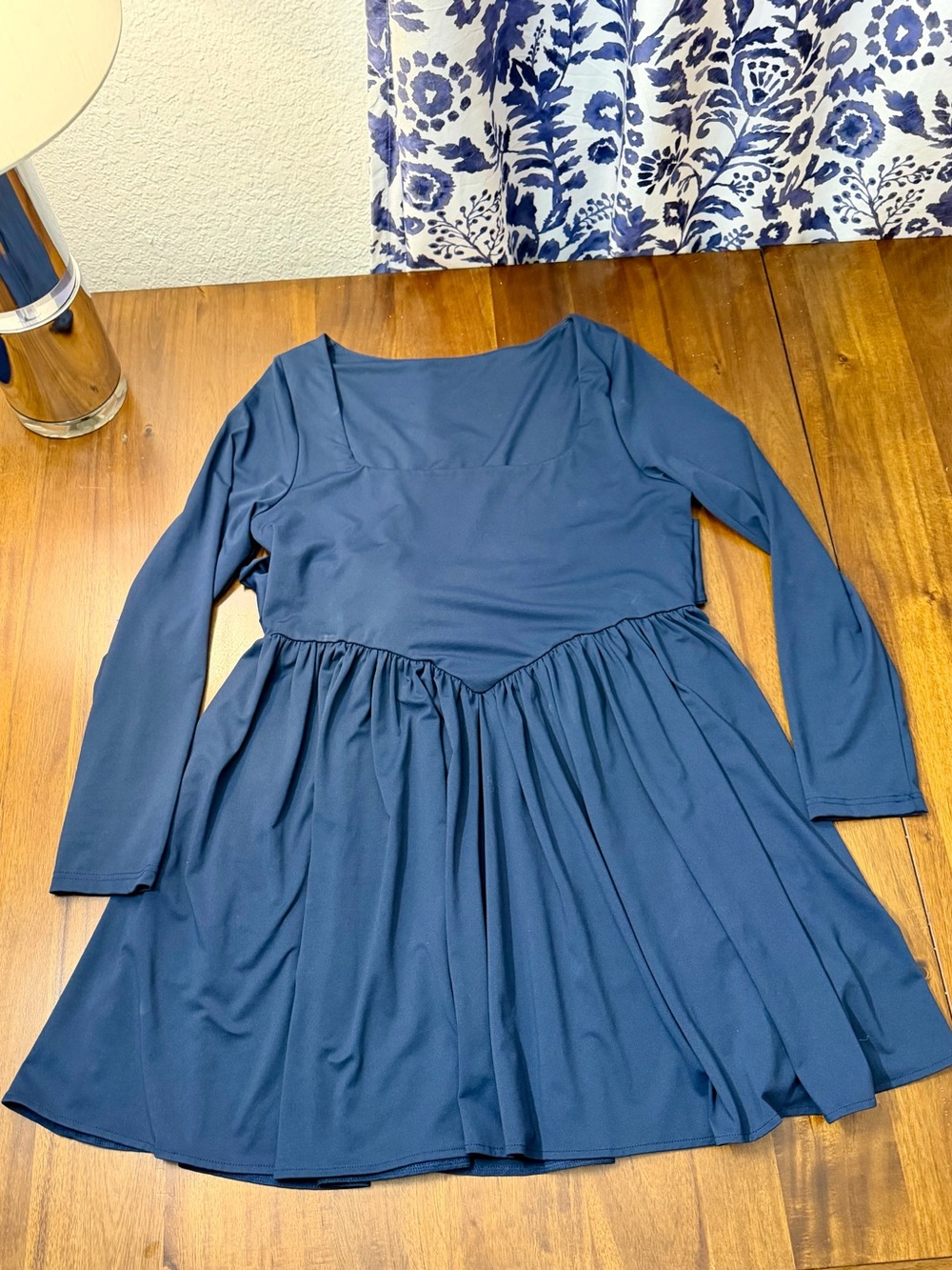 Women's Long-Sleeve Square Neck Dress - Navy